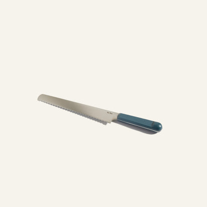 Serrated Slicing Knife